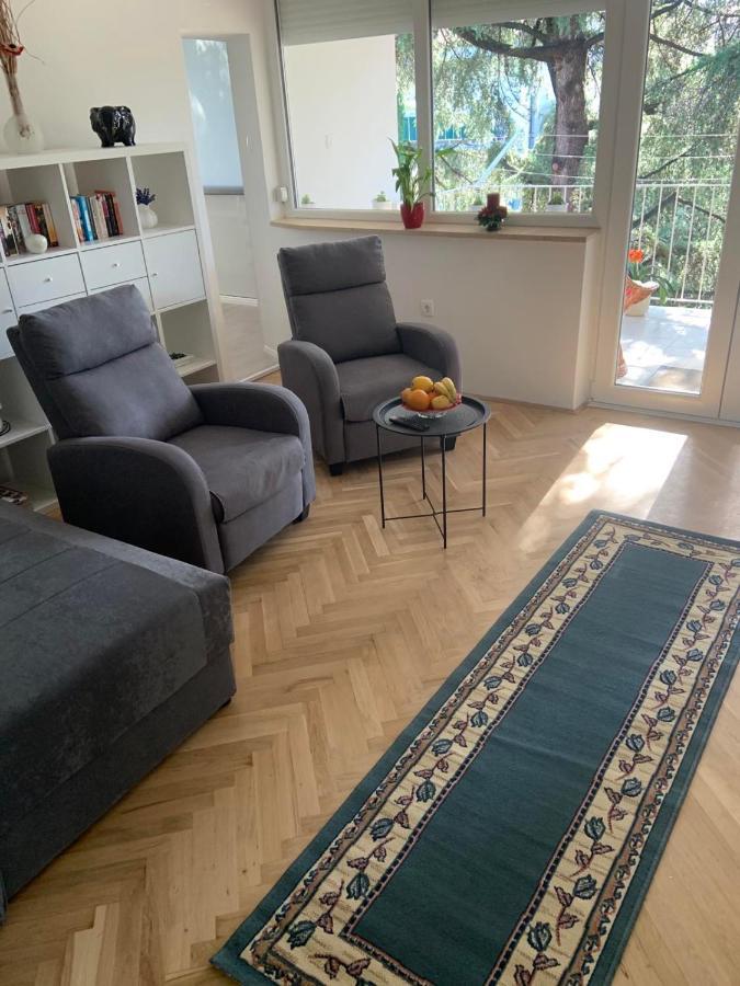 Apartment Bono Porec Bagian luar foto